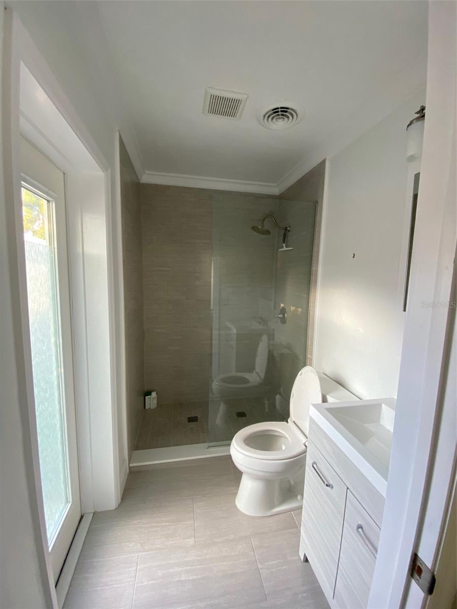 Listing photo id 21 for 2650 Bay Isle Drive Se