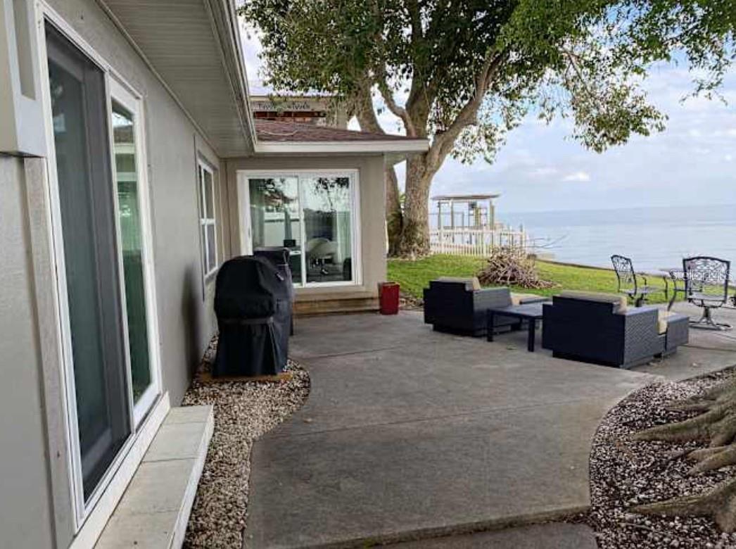 Listing photo id 32 for 2650 Bay Isle Drive Se