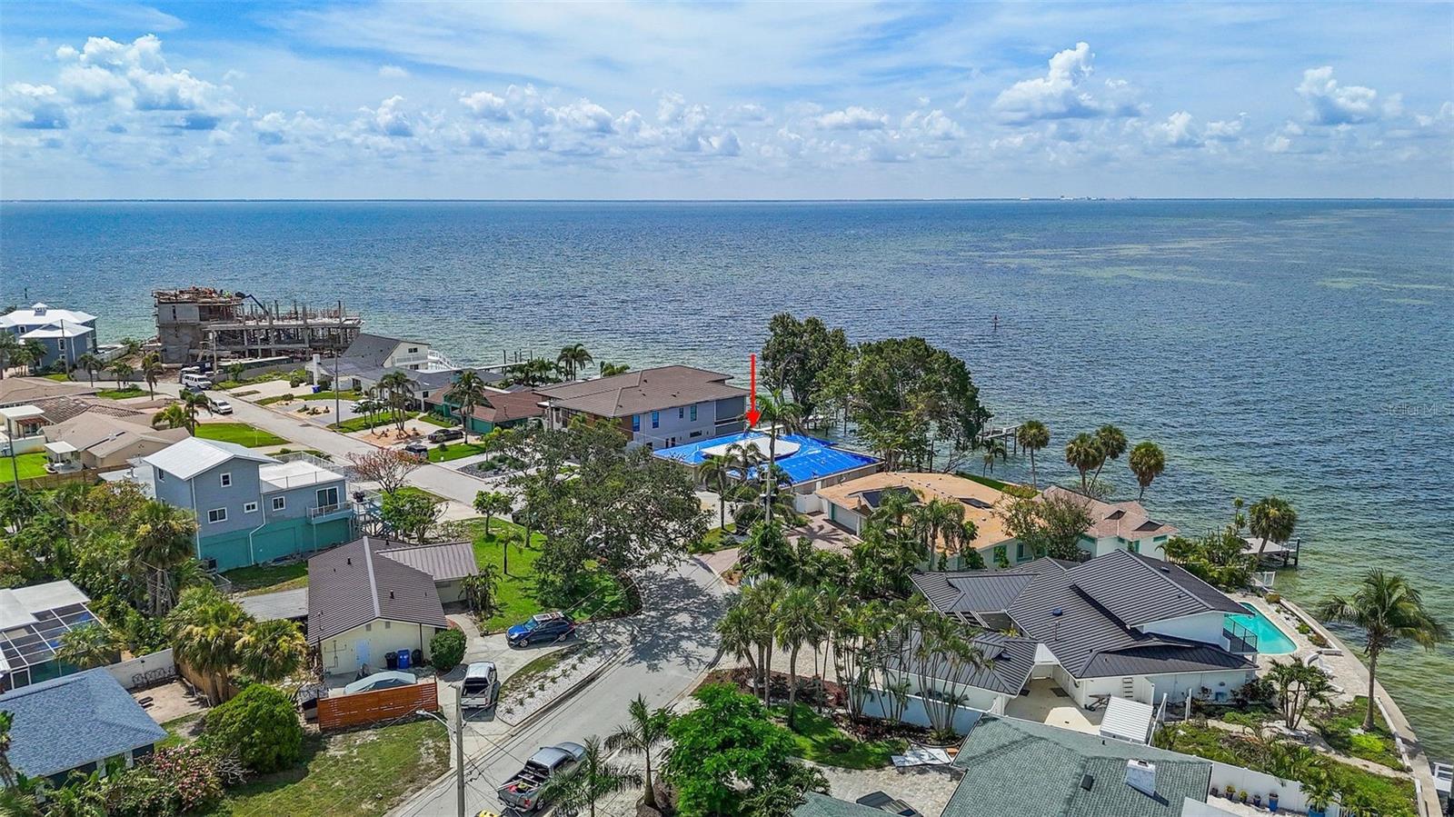 Listing photo id 2 for 2650 Bay Isle Drive Se