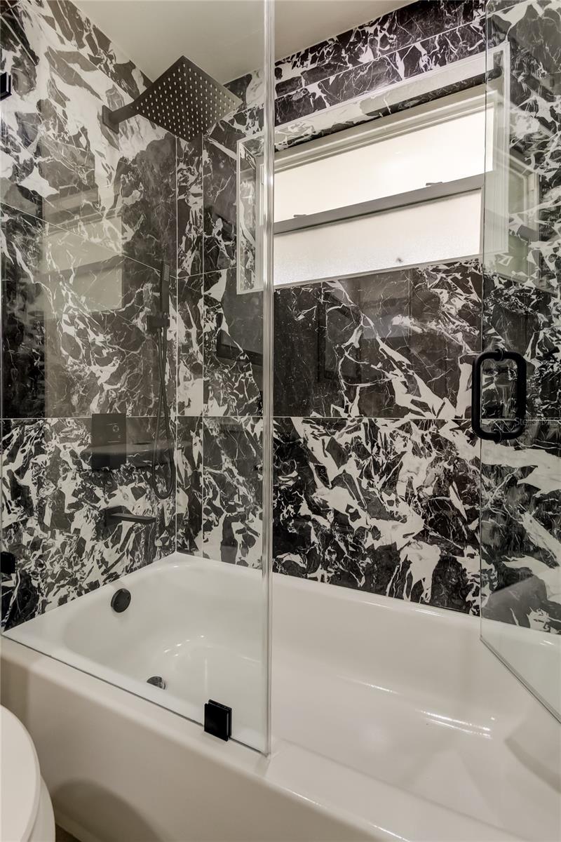 Listing photo id 31 for 3025 Palamore Drive
