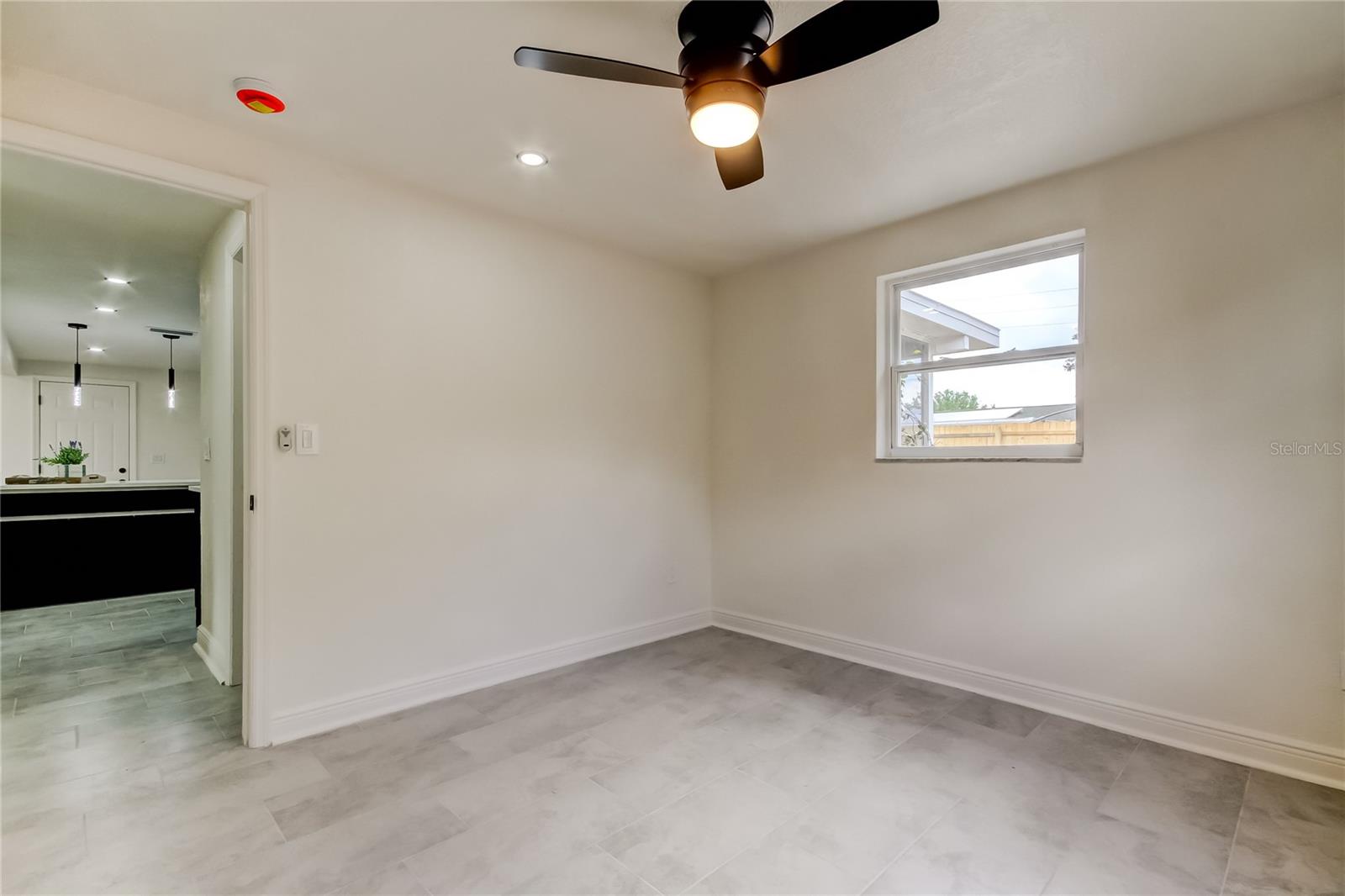Listing photo id 35 for 3025 Palamore Drive