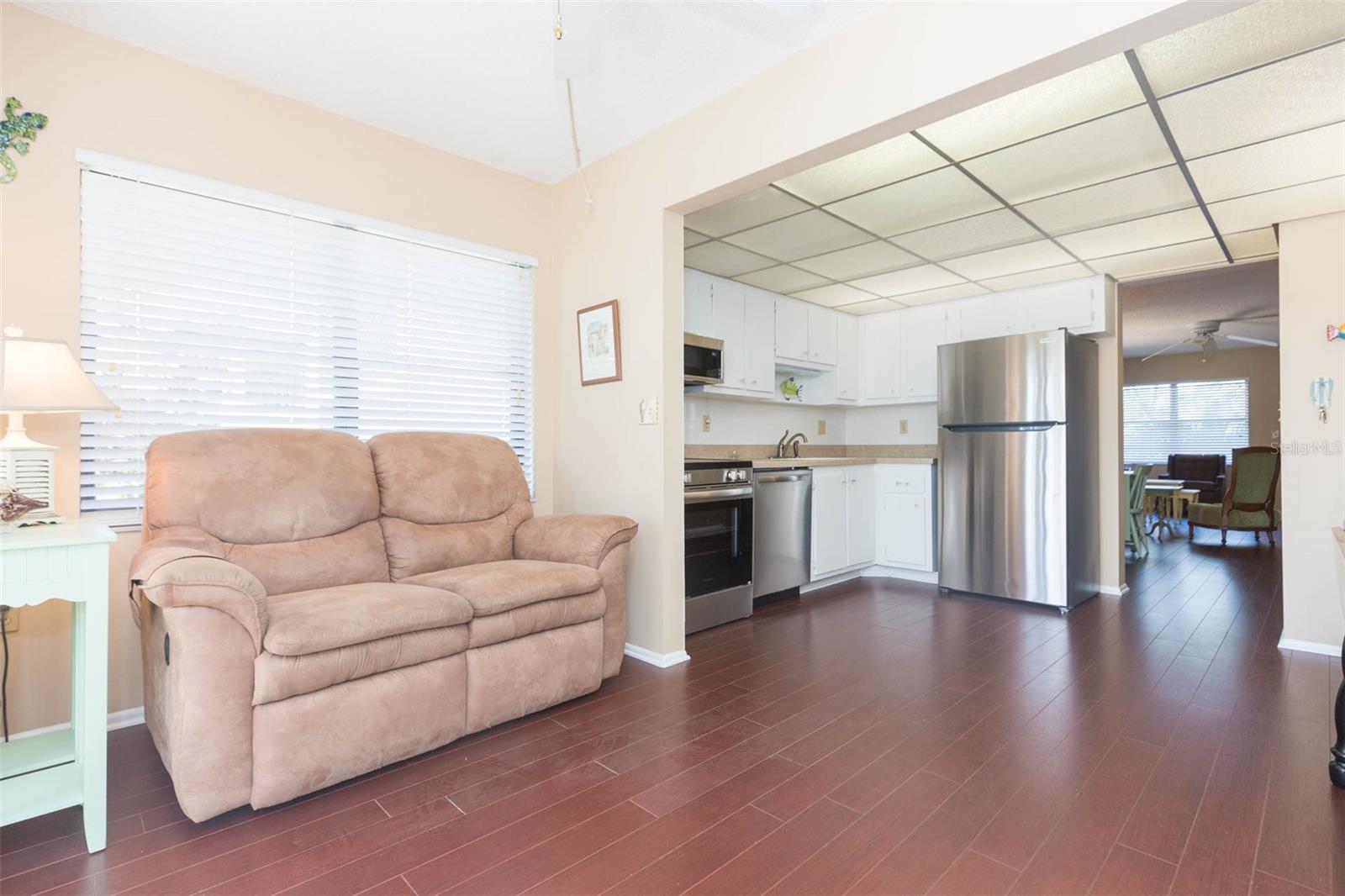 Image 10 of 27 For 315 30th Avenue W B201