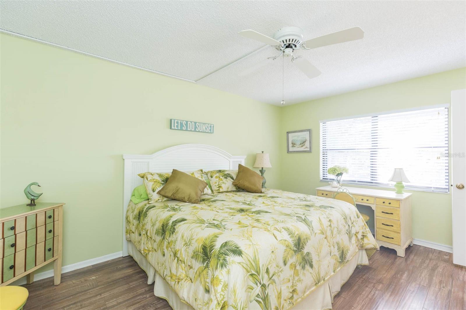 Image 19 of 27 For 315 30th Avenue W B201