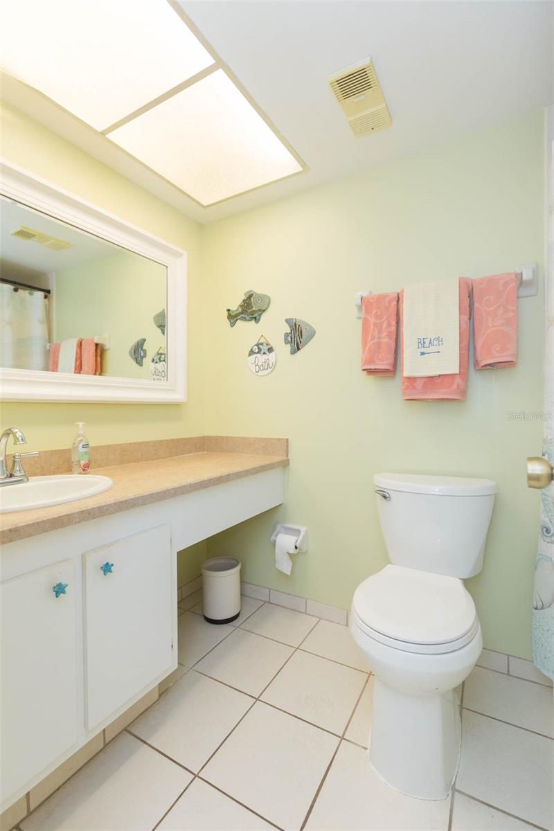 Image 22 of 27 For 315 30th Avenue W B201