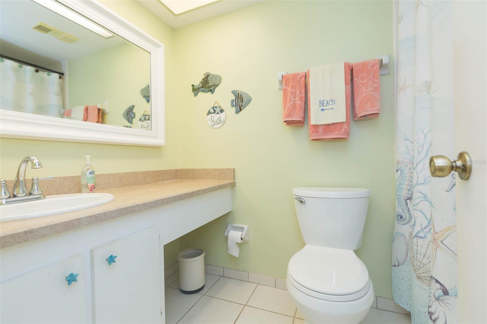Image 23 of 27 For 315 30th Avenue W B201