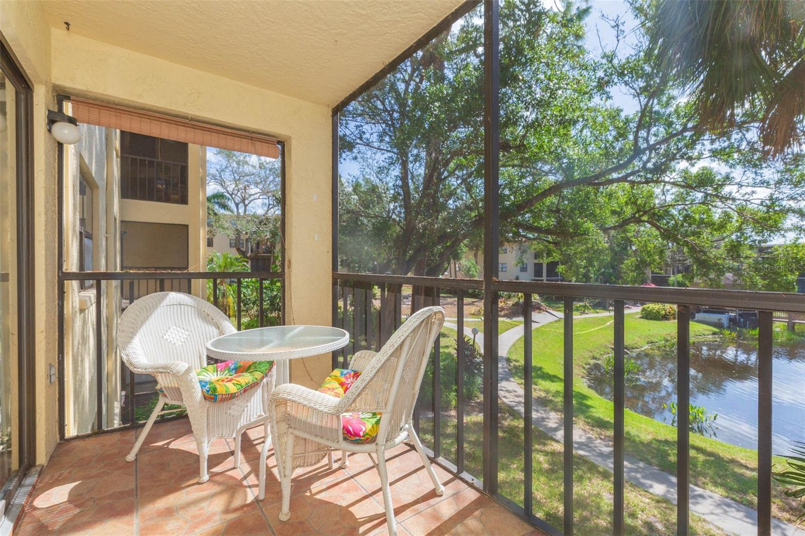 Image 5 of 27 For 315 30th Avenue W B201