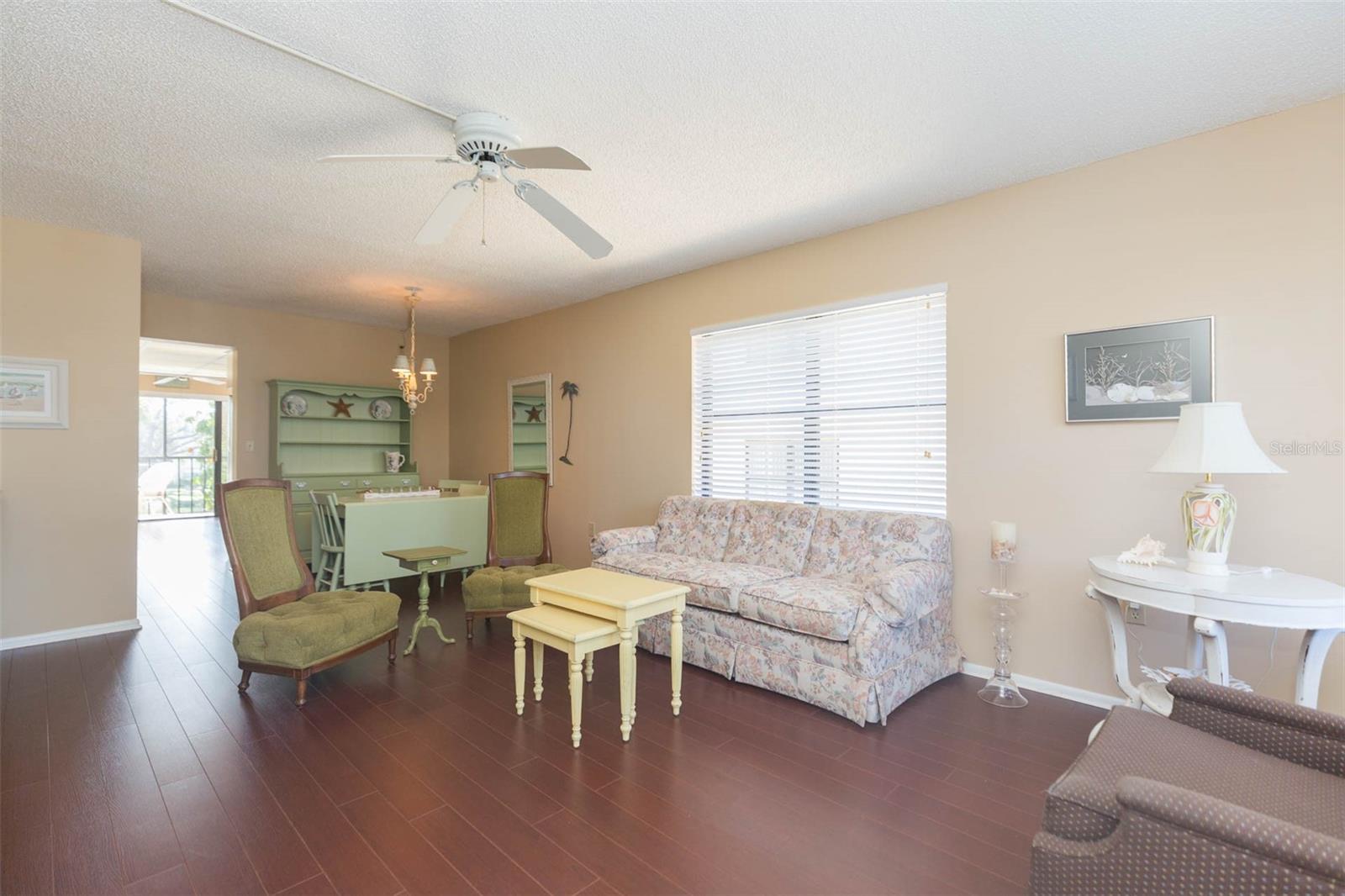 Image 9 of 27 For 315 30th Avenue W B201