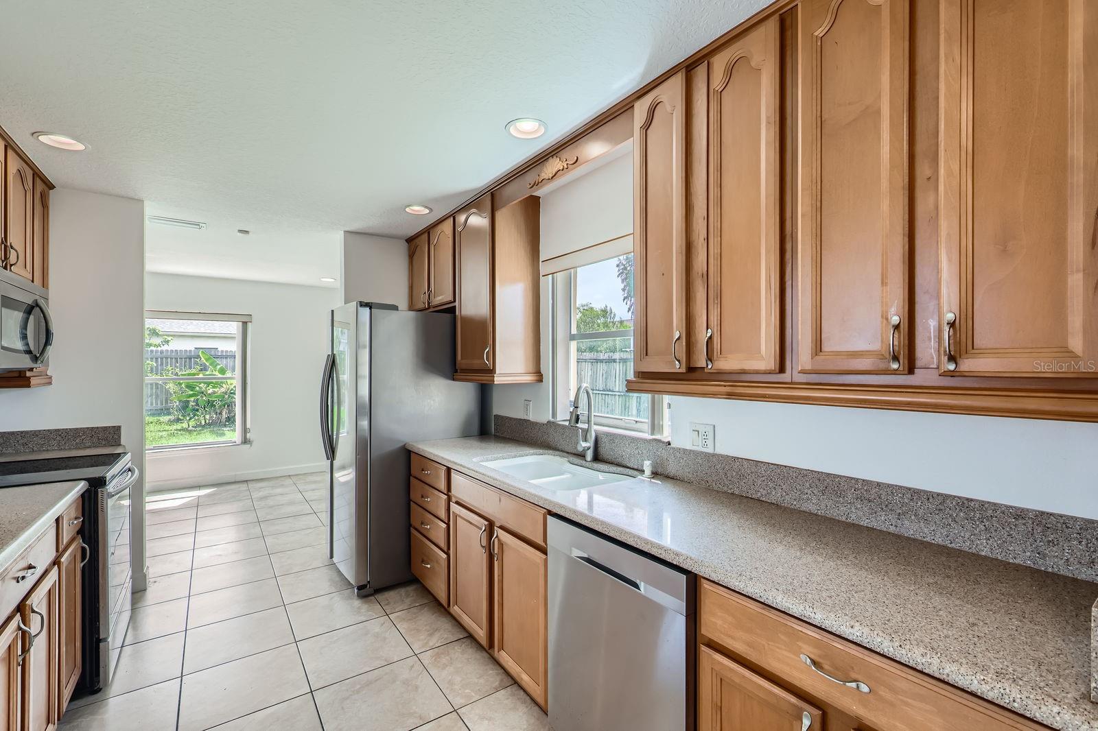 Image 10 of 28 For 12190 Blackheath Circle