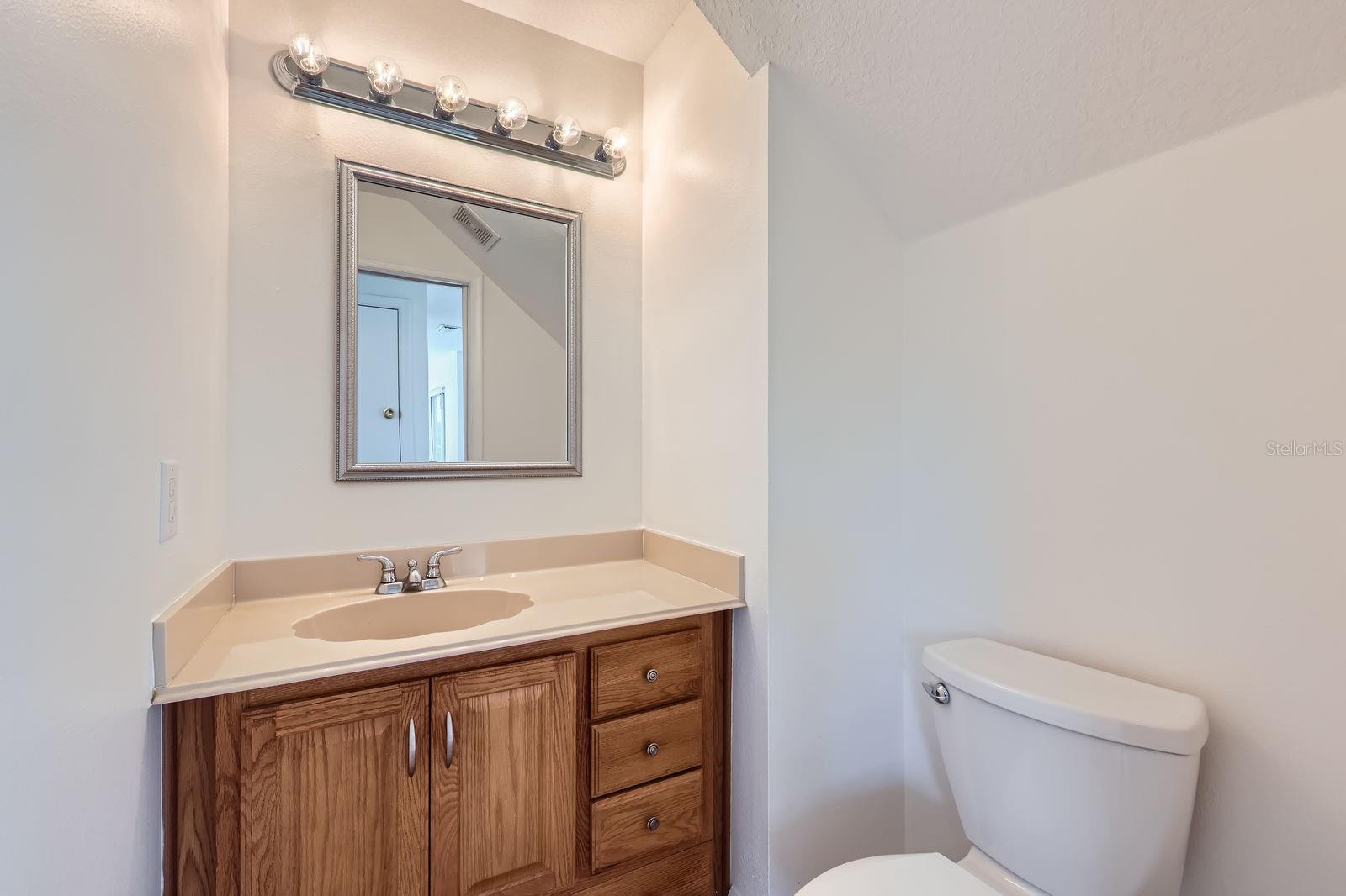 Image 13 of 28 For 12190 Blackheath Circle