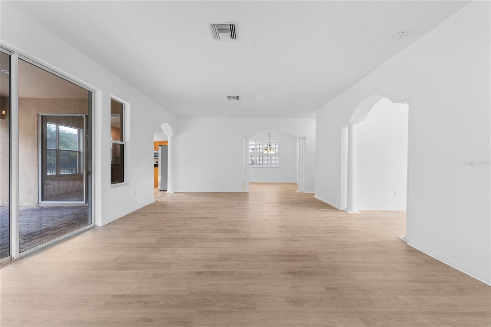 Image 11 of 64 For 10886 Cory Lake Drive