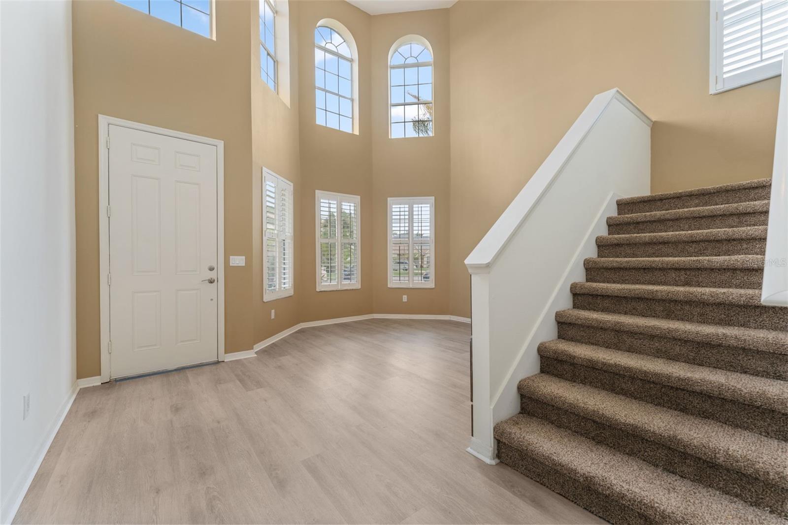 Image 21 of 64 For 10886 Cory Lake Drive