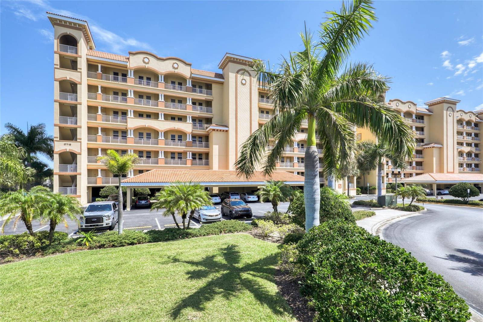 Image 2 of 48 For 17715 Gulf Boulevard 303