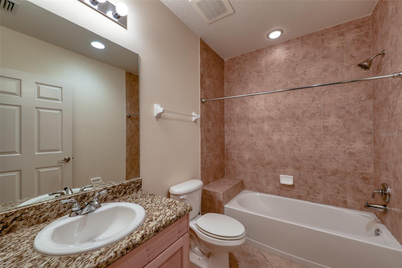 Image 25 of 48 For 17715 Gulf Boulevard 303