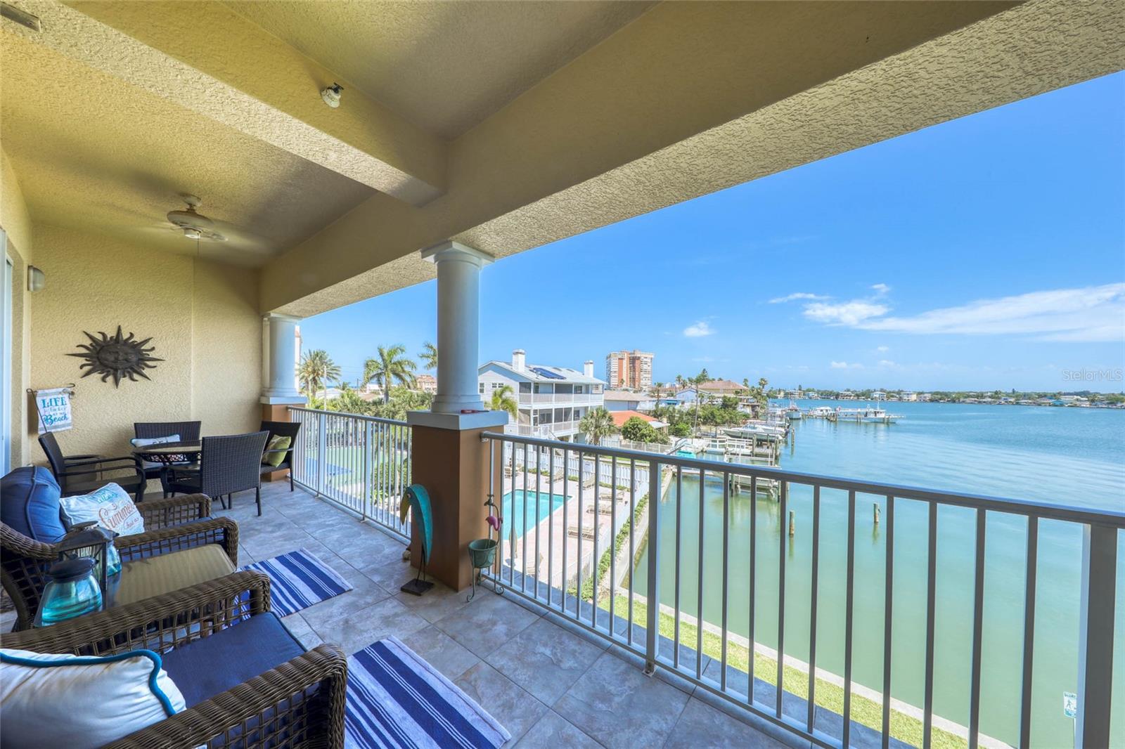 Image 3 of 48 For 17715 Gulf Boulevard 303