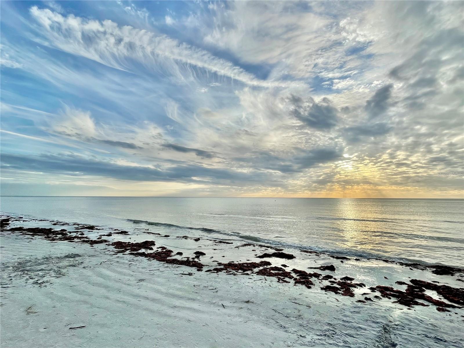 Image 45 of 48 For 17715 Gulf Boulevard 303