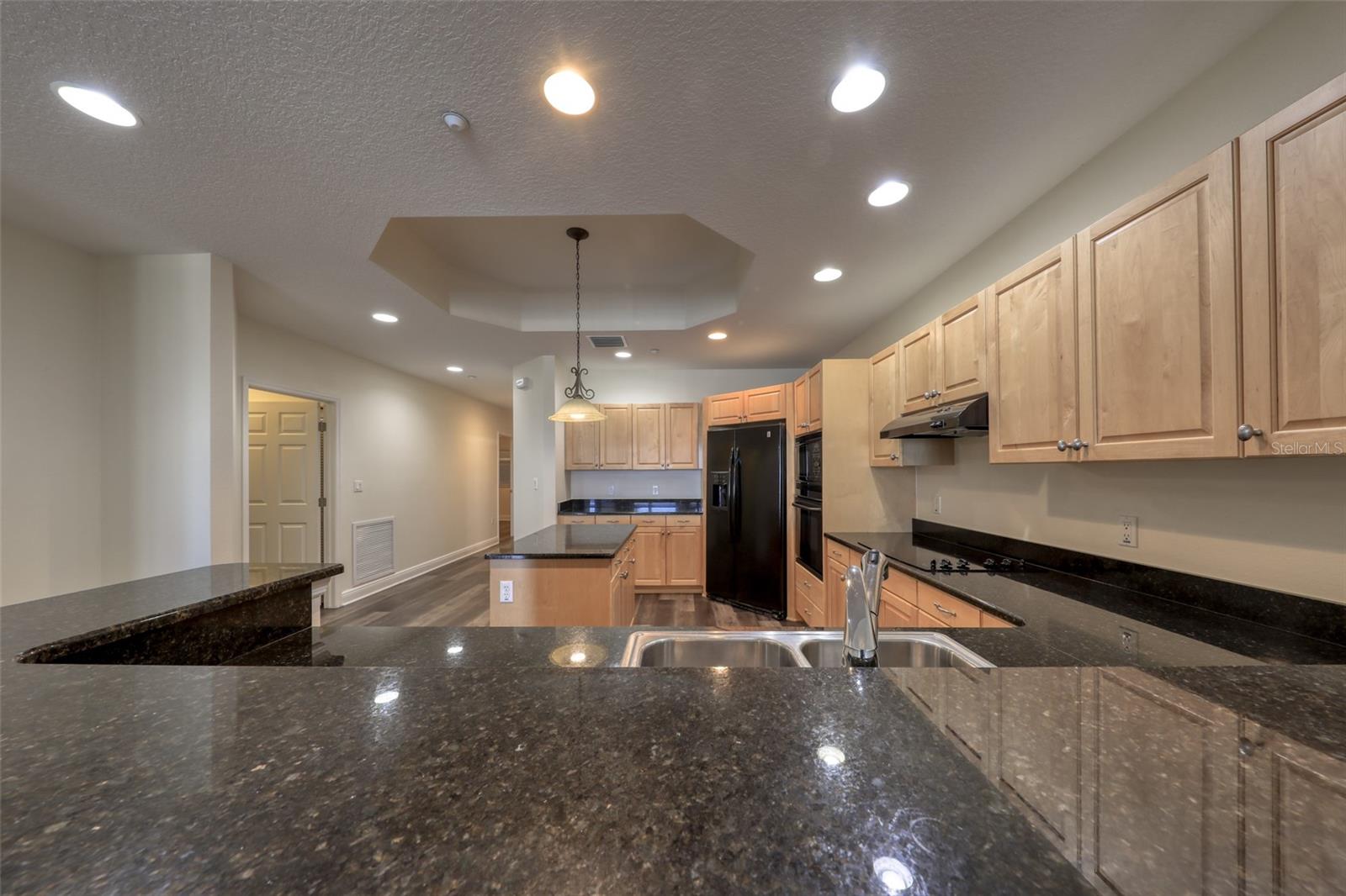 Image 9 of 48 For 17715 Gulf Boulevard 303