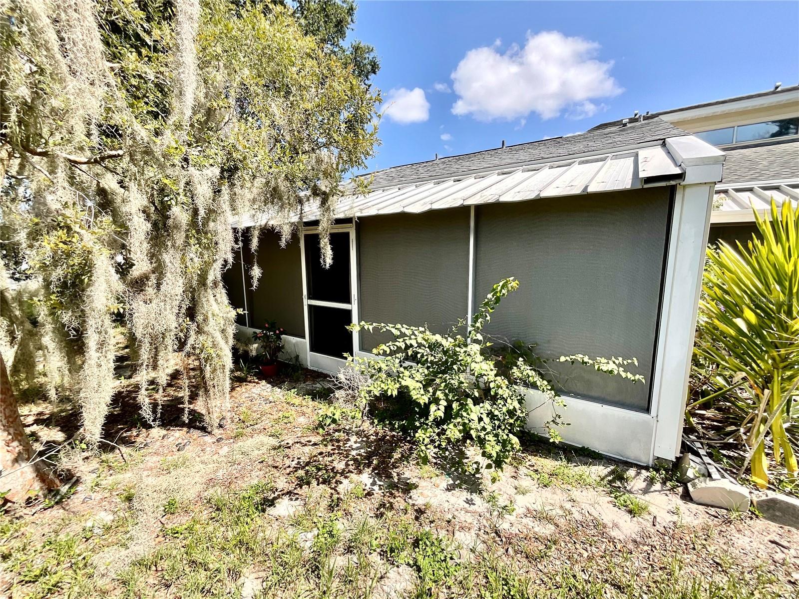 Image 17 of 23 For 2277 Abbey Lane F