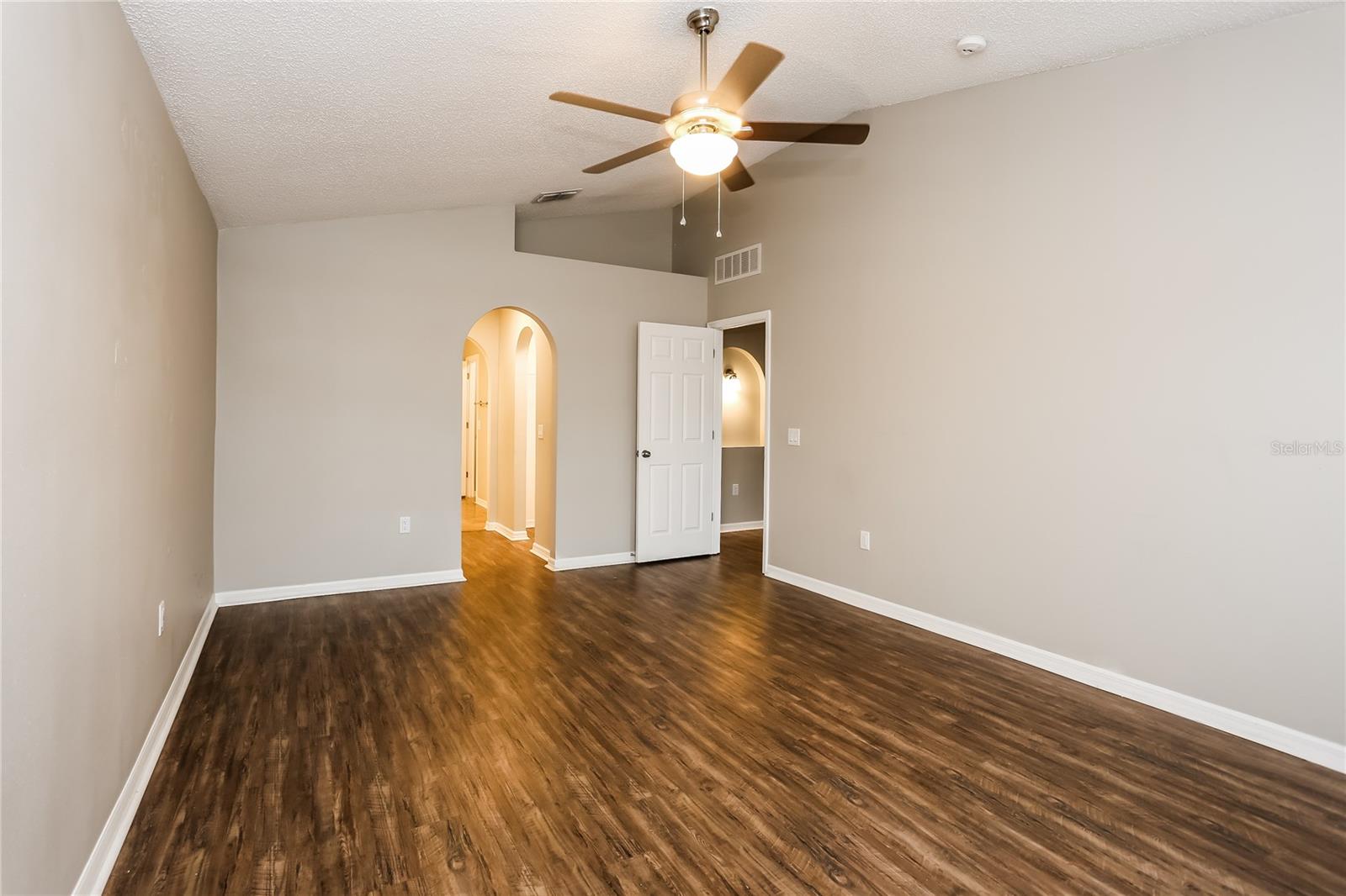 Image 10 of 16 For 9487 Arbor Oak Lane