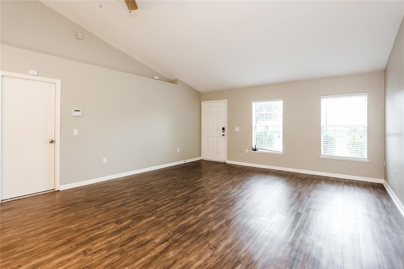 Image 3 of 16 For 9487 Arbor Oak Lane