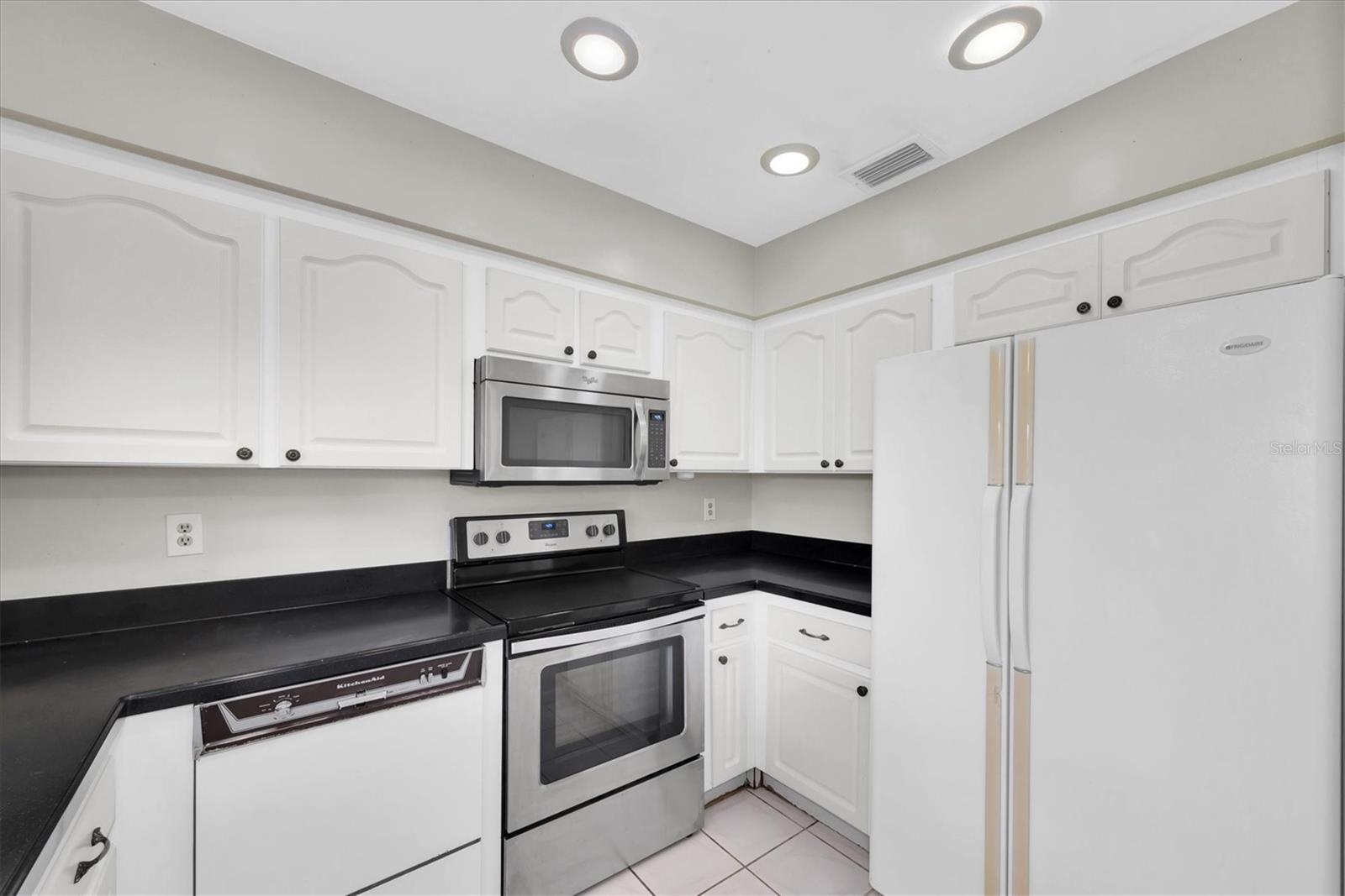 Image 11 of 22 For 8451 Candlewood Road 8451