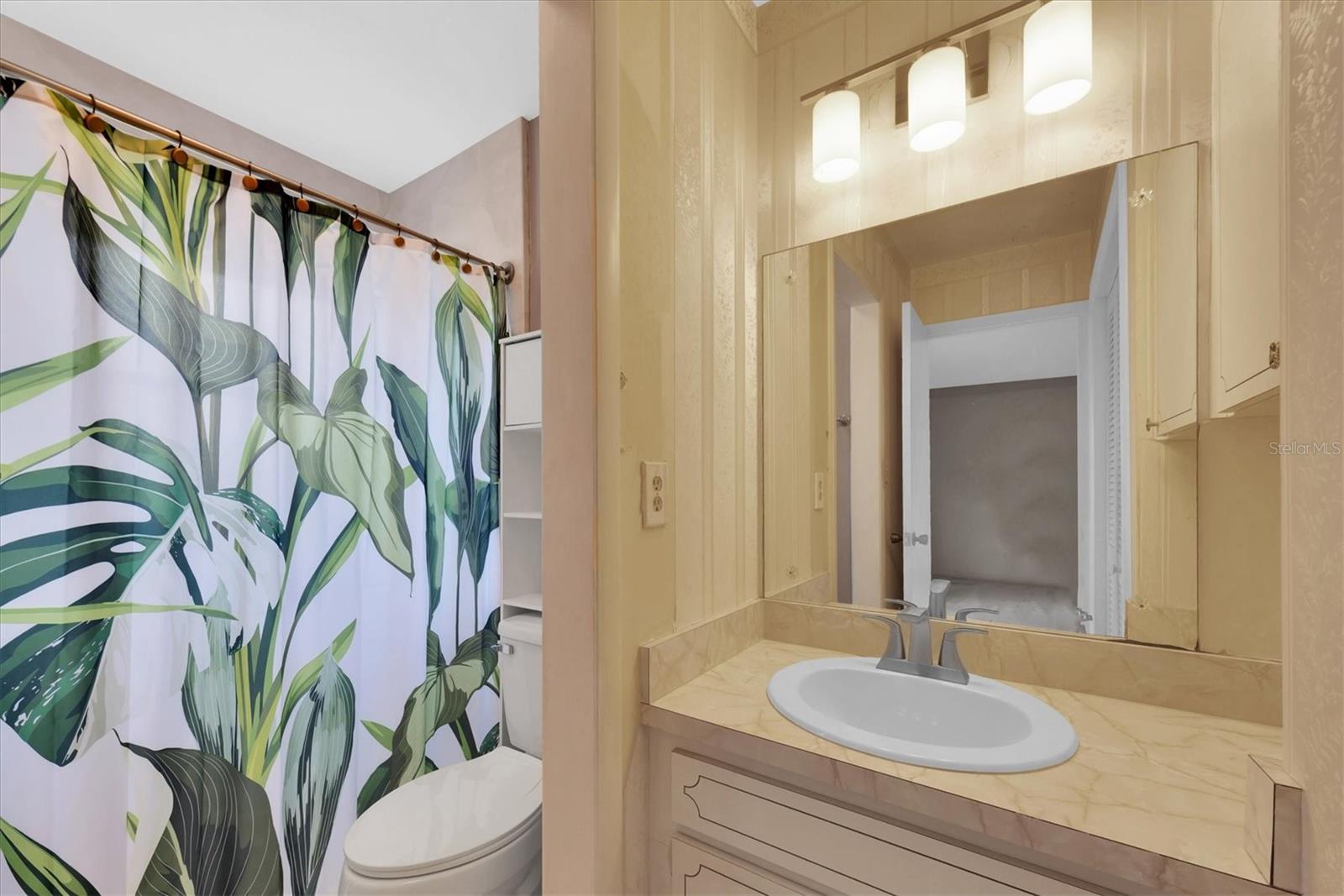 Image 13 of 22 For 8451 Candlewood Road 8451