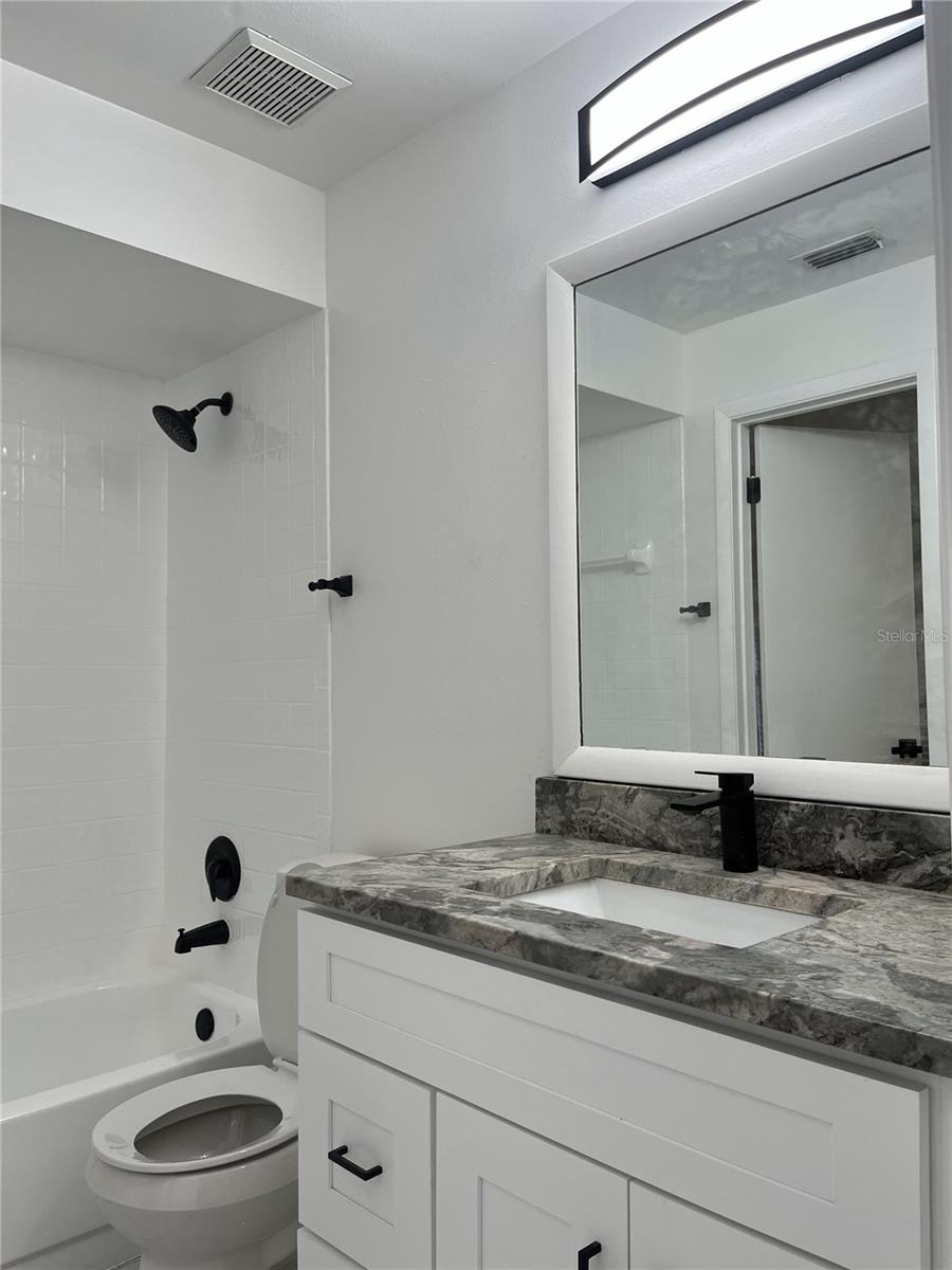 Image 13 of 16 For 8433 Laurelon Place