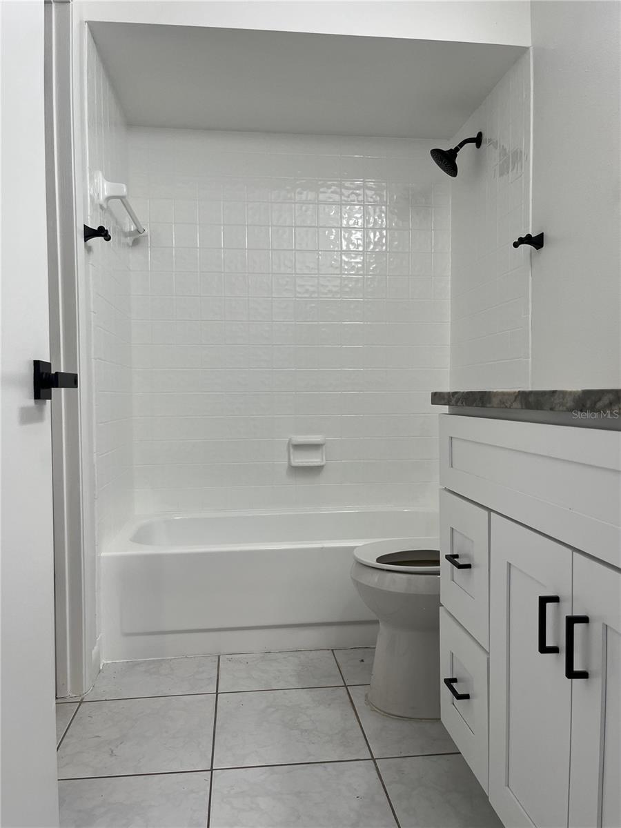 Image 14 of 16 For 8433 Laurelon Place