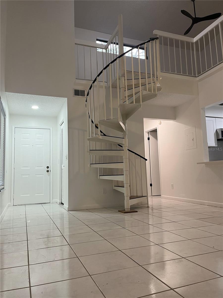 Image 8 of 16 For 8433 Laurelon Place