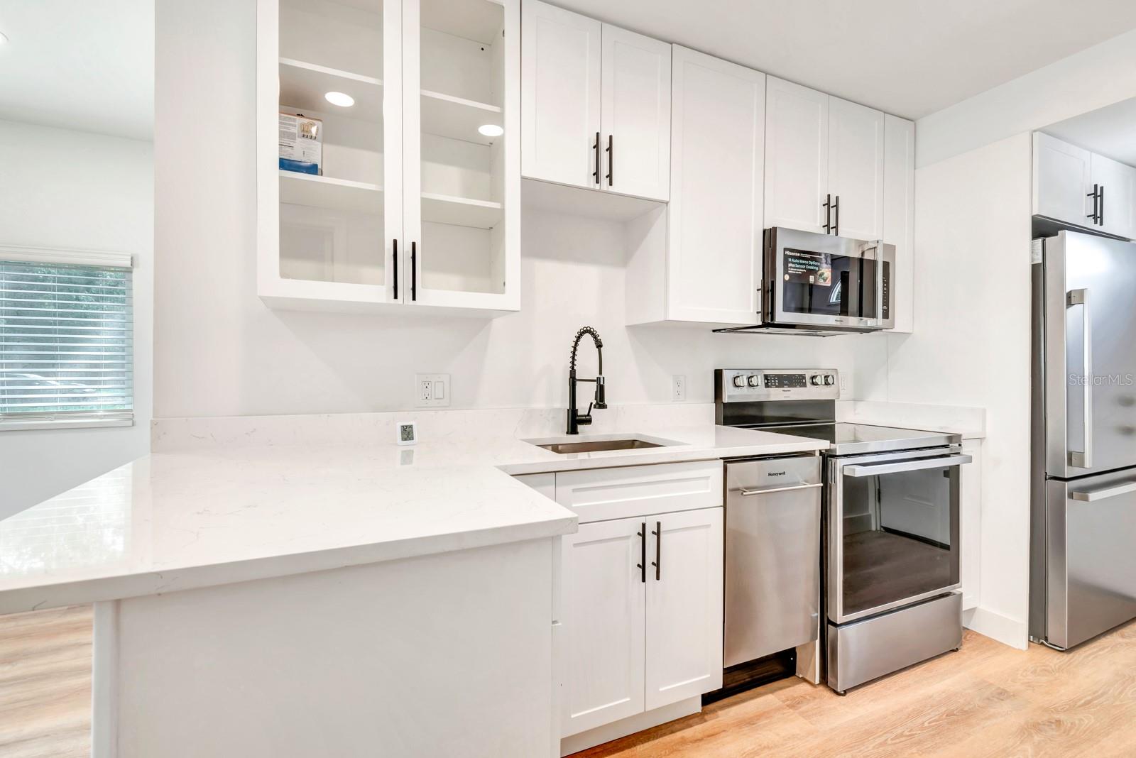 Image 4 of 16 For 1508 27th Avenue N 1-1