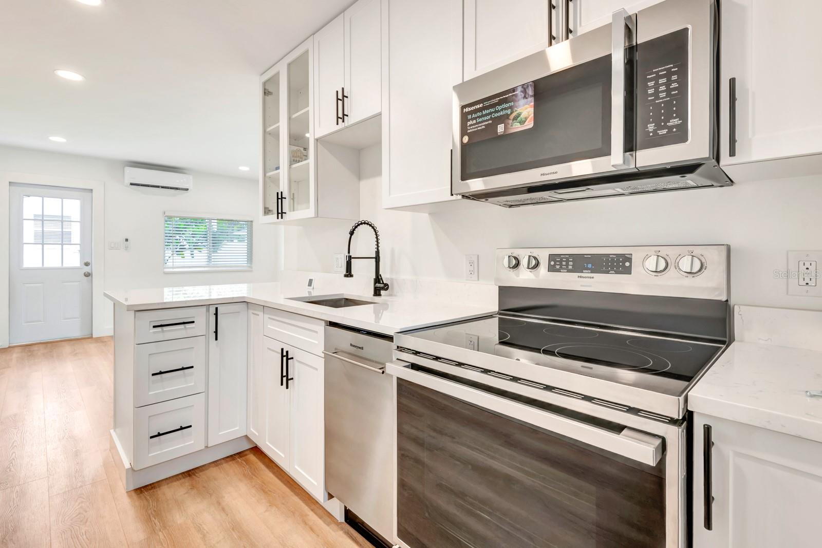Image 5 of 16 For 1508 27th Avenue N 1-1