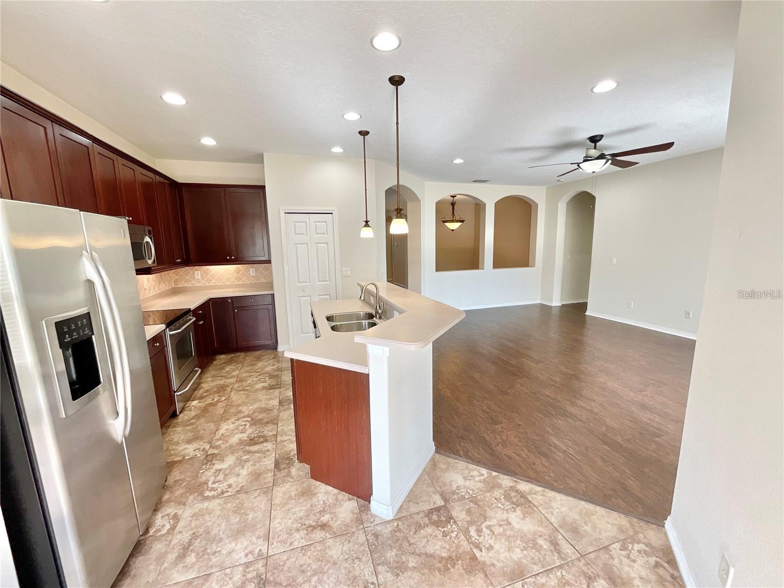 Image 11 of 34 For 1839 Mira Lago Circle