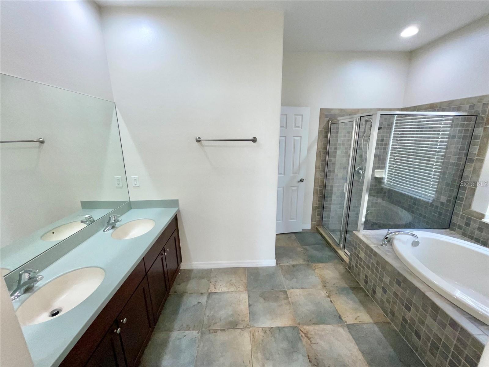 Image 16 of 34 For 1839 Mira Lago Circle