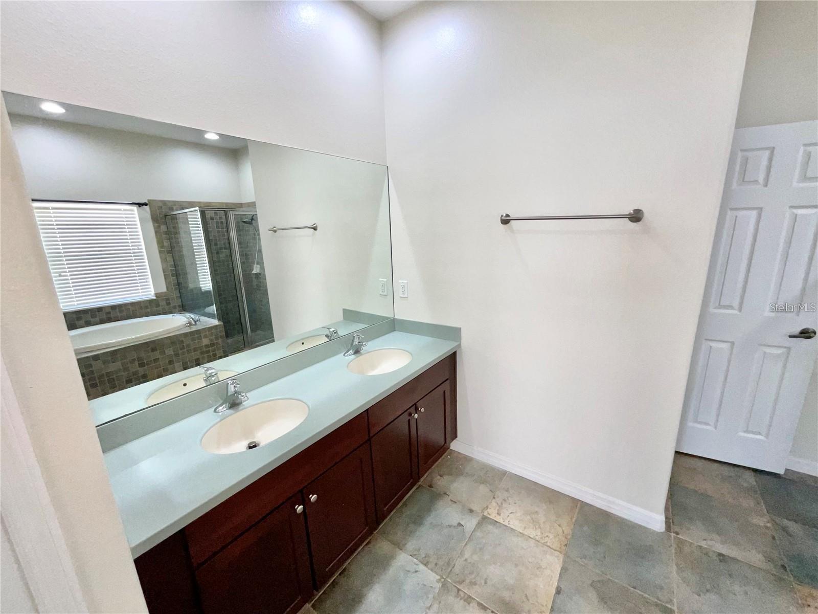 Image 18 of 34 For 1839 Mira Lago Circle