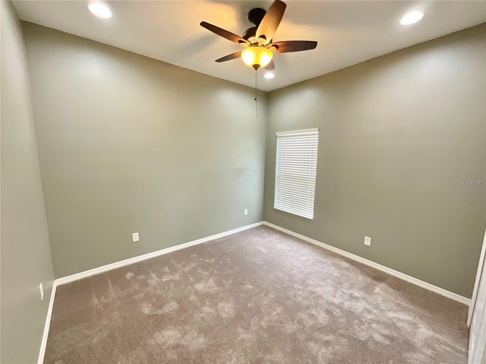 Image 21 of 34 For 1839 Mira Lago Circle