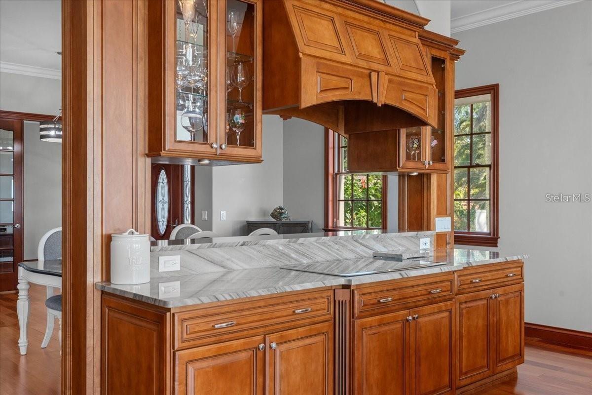 Image 18 of 46 For 827 Bayshore Drive