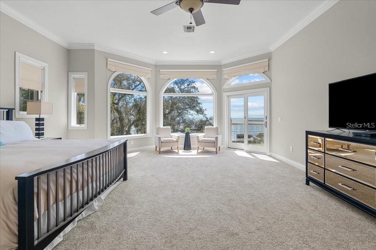 Image 34 of 46 For 827 Bayshore Drive