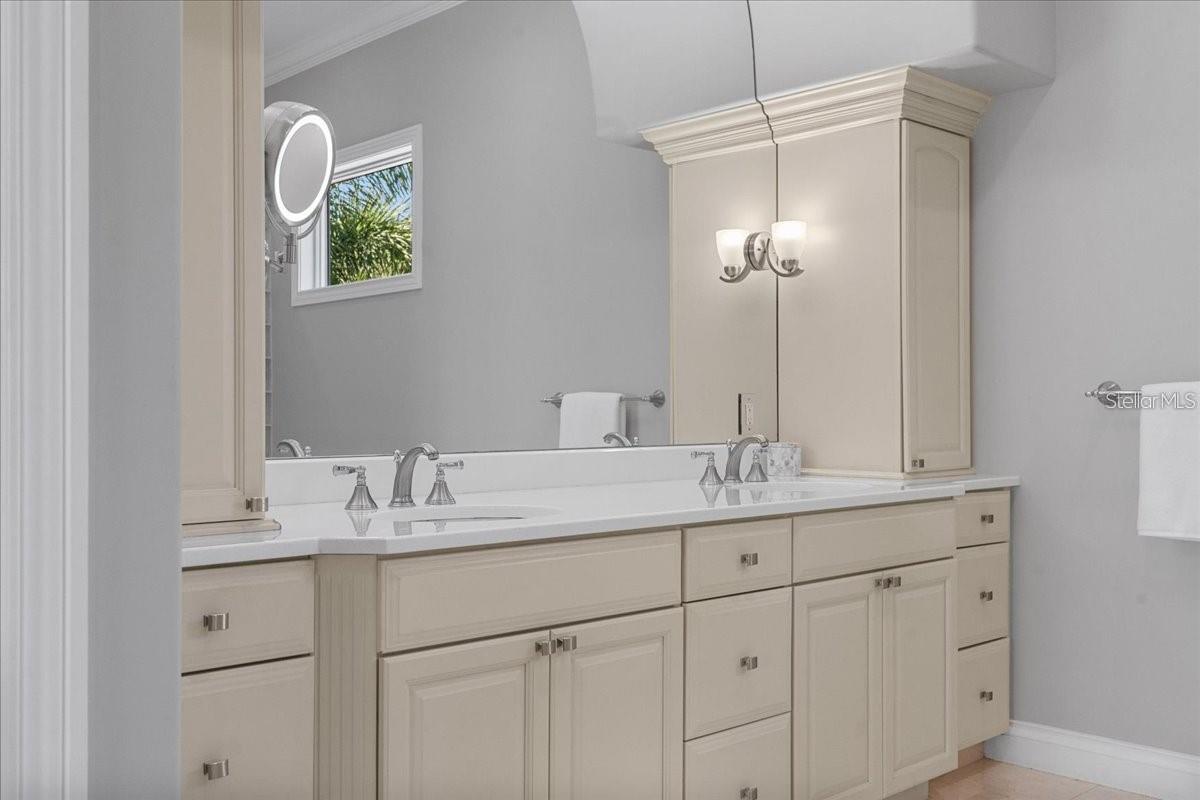 Image 38 of 46 For 827 Bayshore Drive