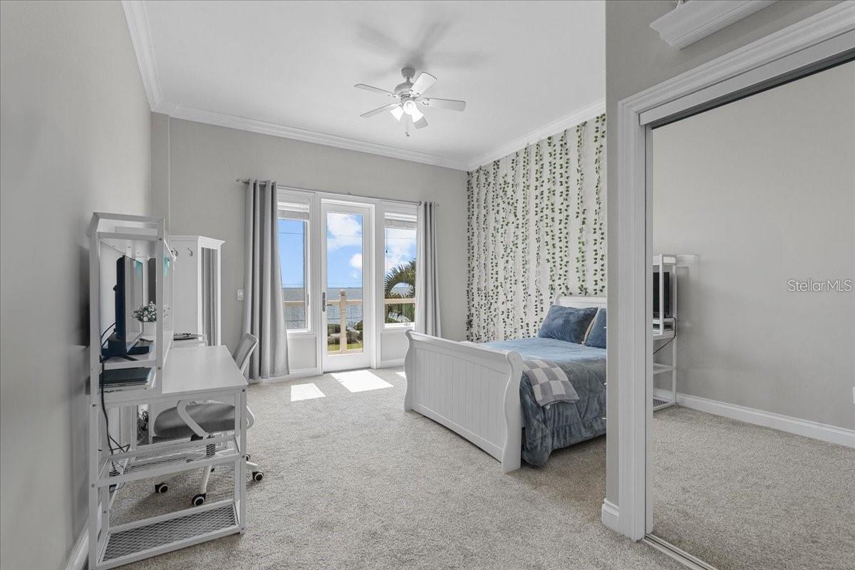 Image 42 of 46 For 827 Bayshore Drive