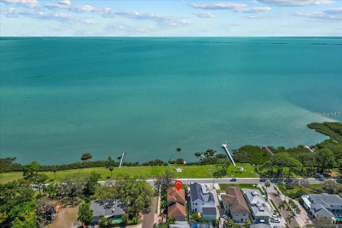 Image 7 of 46 For 827 Bayshore Drive