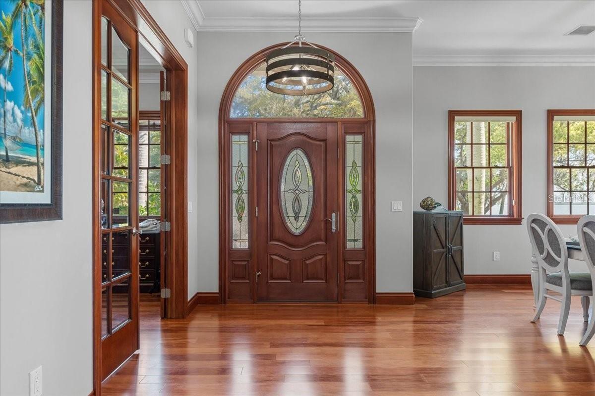 Image 9 of 46 For 827 Bayshore Drive
