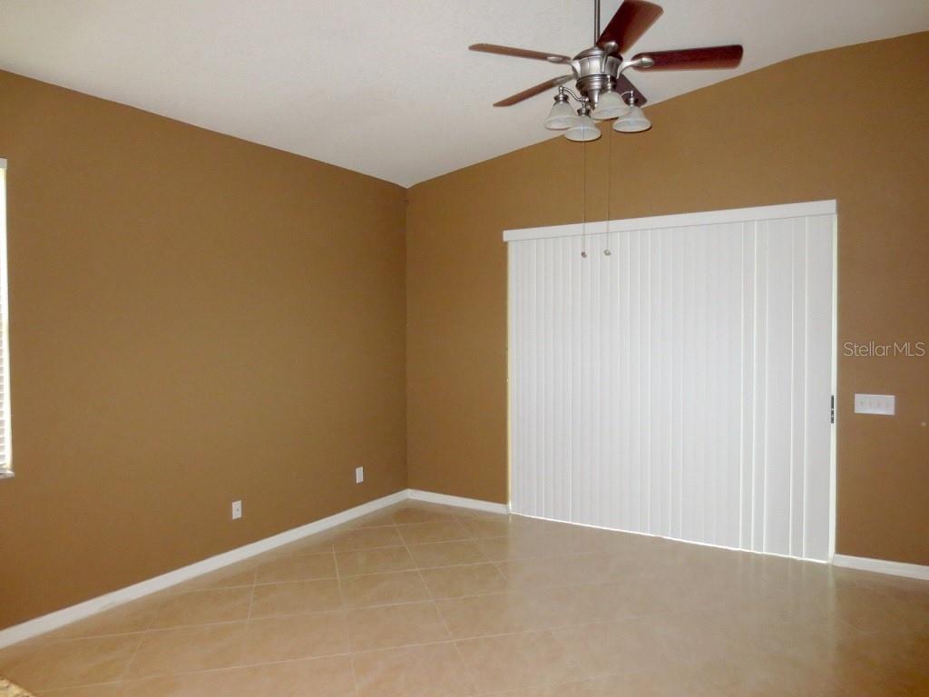 Image 7 of 16 For 11204 Avery Oaks Drive