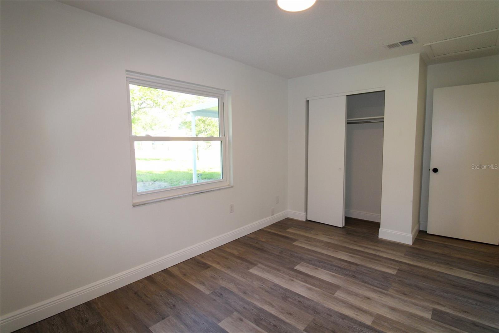 Image 17 of 33 For 8807 Mary Ivy Drive