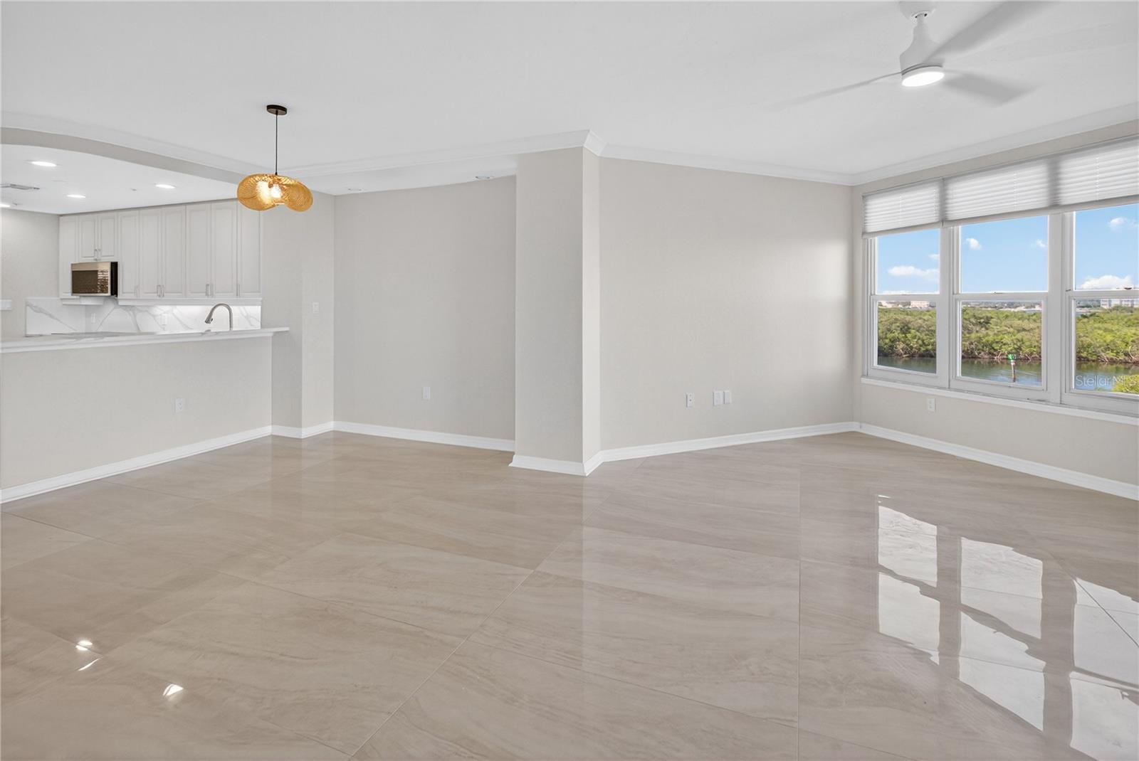 Image 15 of 47 For 5430 Eagles Point Circle 202