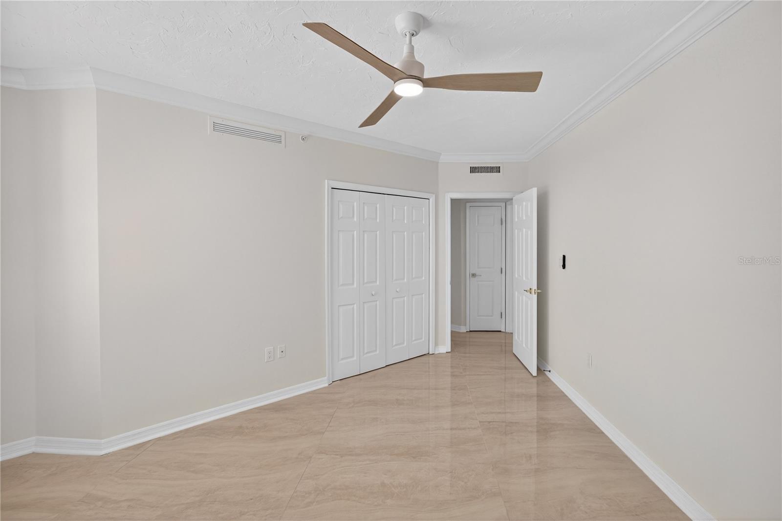 Image 25 of 47 For 5430 Eagles Point Circle 202