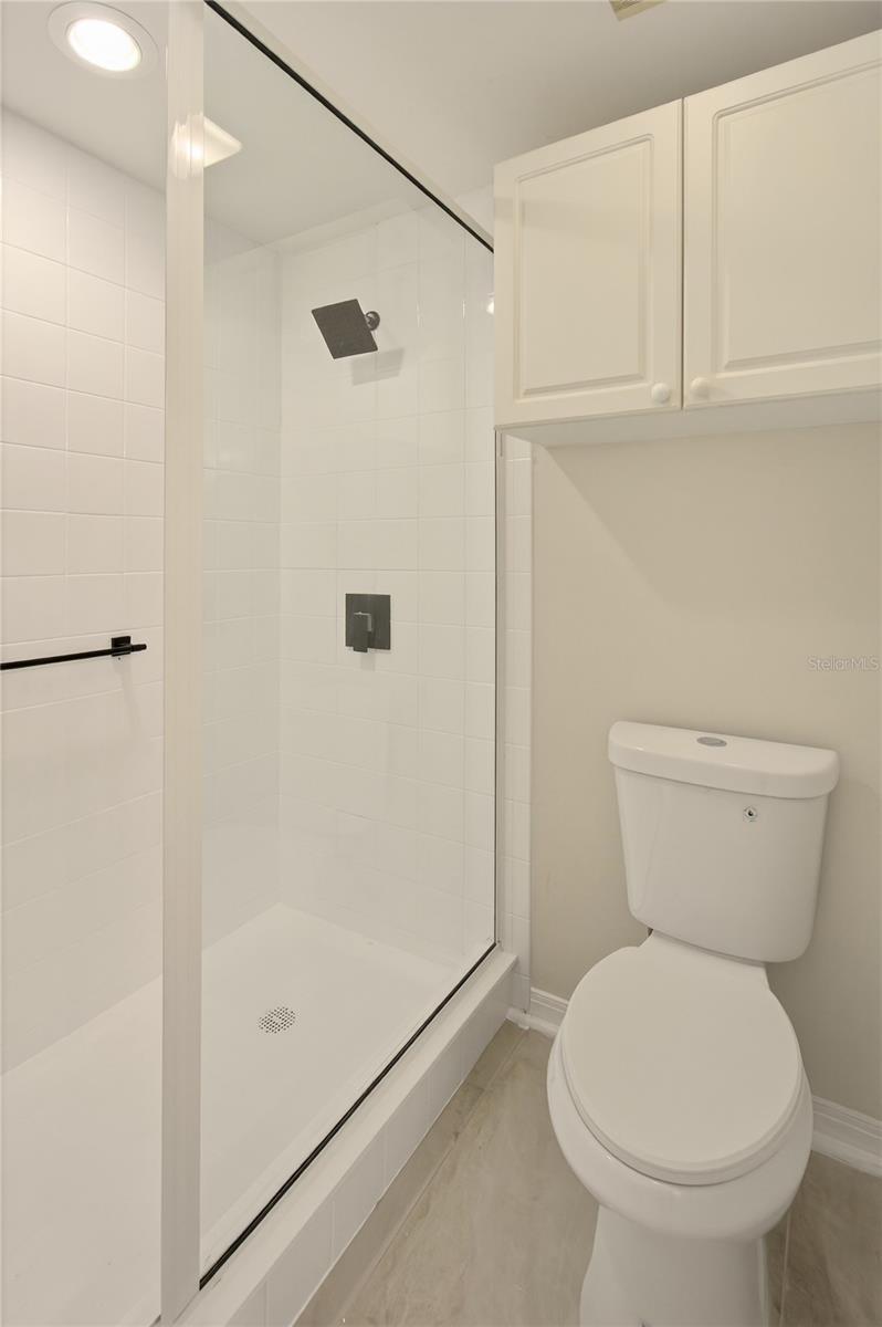 Image 36 of 47 For 5430 Eagles Point Circle 202