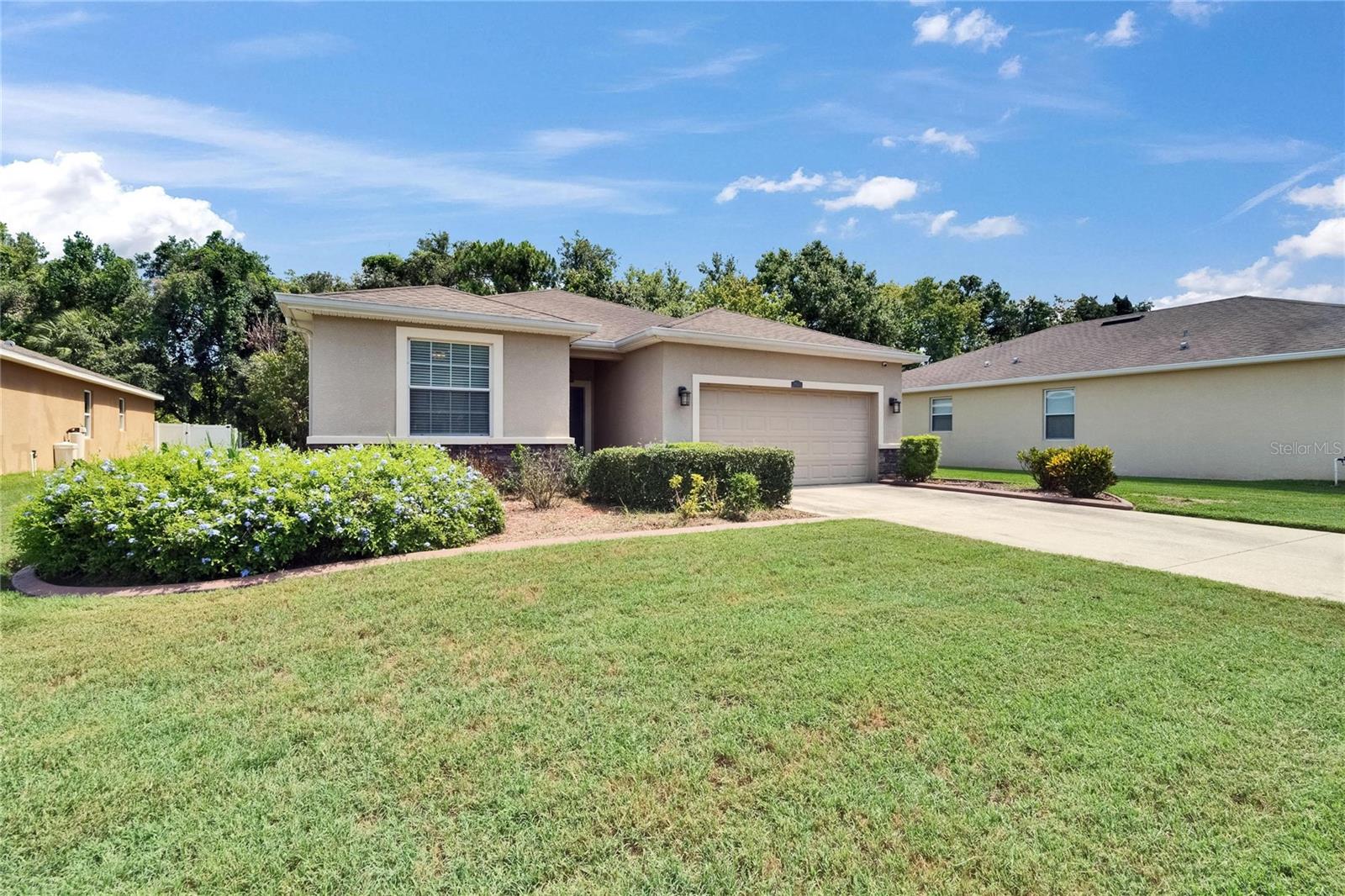 Image 3 of 54 For 2823 Holly Bluff Court