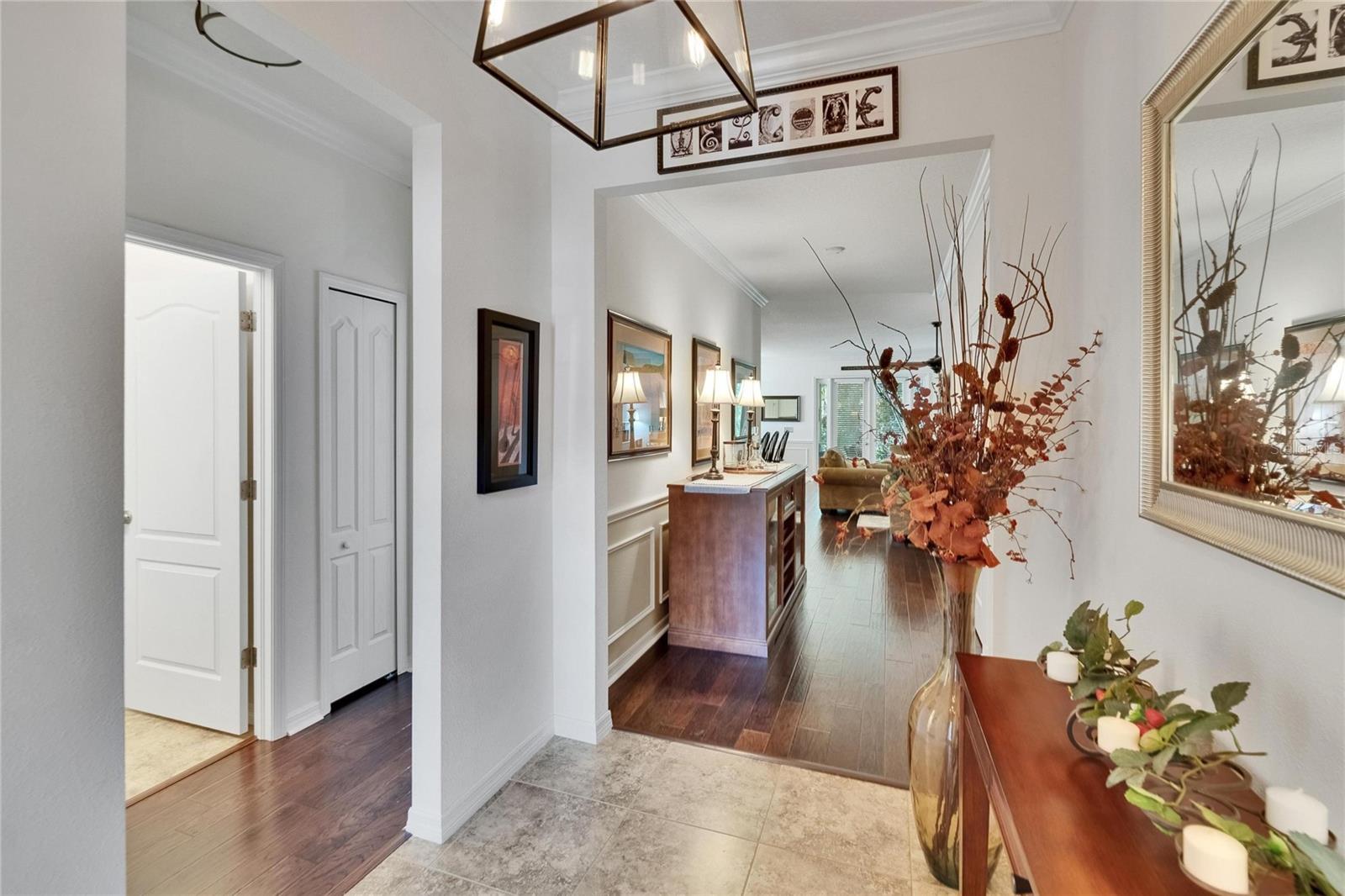 Image 9 of 54 For 2823 Holly Bluff Court