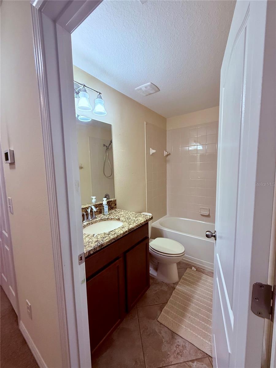 Image 40 of 58 For 2411 Willimette Drive