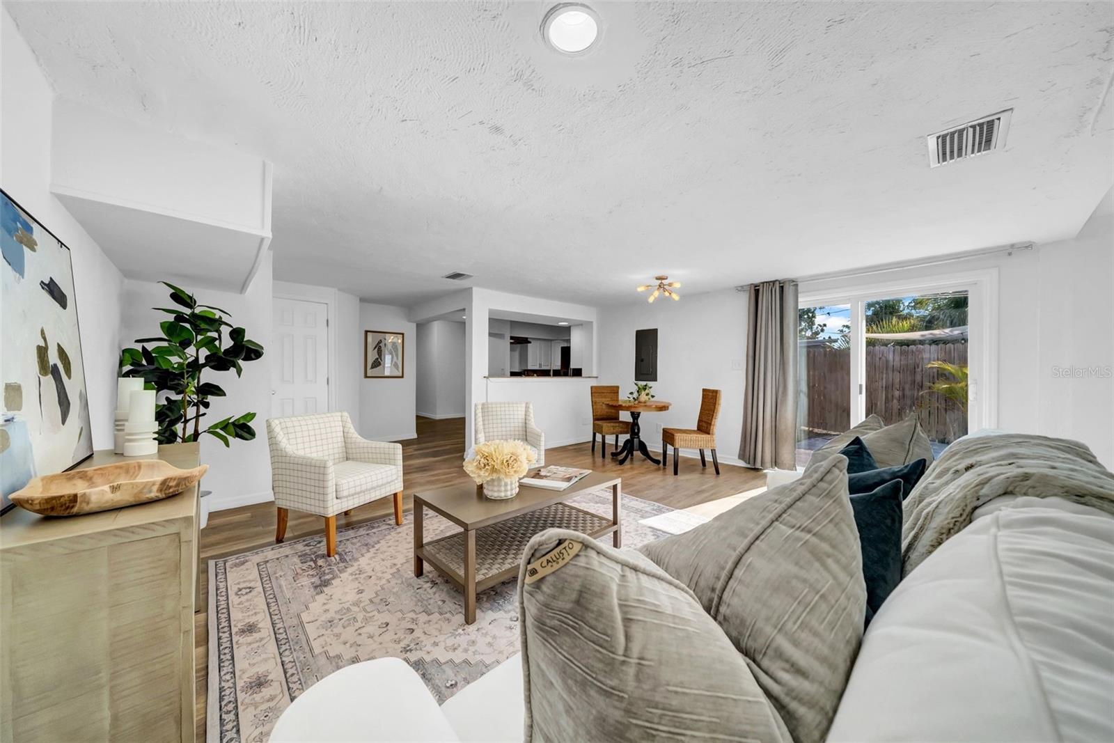 Image 12 of 57 For 8537 93rd Avenue