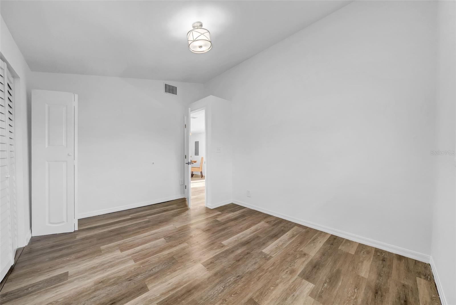Image 31 of 57 For 8537 93rd Avenue